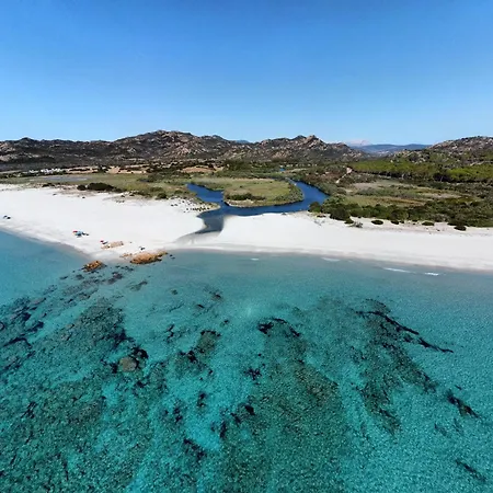 Pina Caletta Sul Mare Con Parcheggio Privato Ferienhaus
